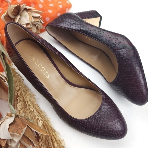Talbots Maroon Low Block Heel Sz 6½ - Picture 6 of 10